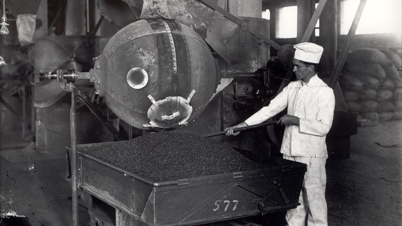historical photo of Hershey's chocolate factory